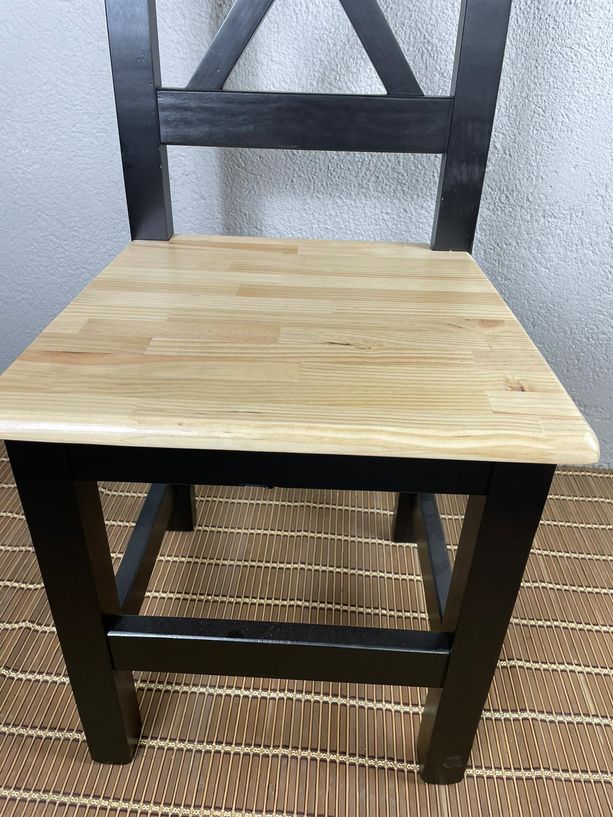 silla Andalucía respaldo en cruz color negro asiento natural