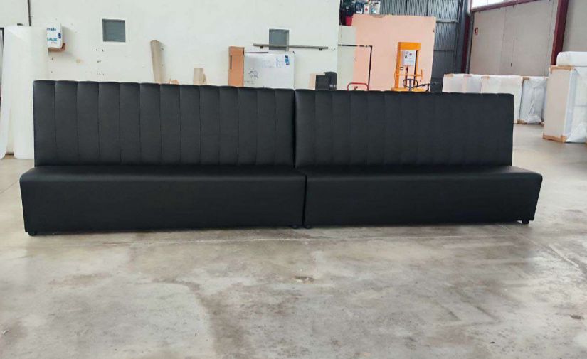 sofa para restaurante de polipiel color negro