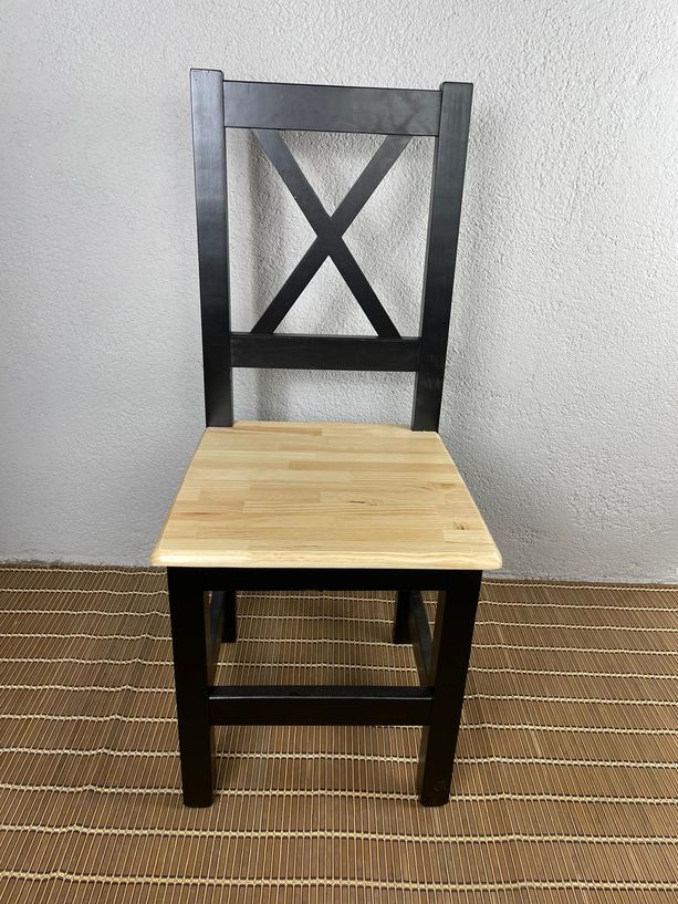 silla Andalucía respaldo en cruz color negro asiento natural