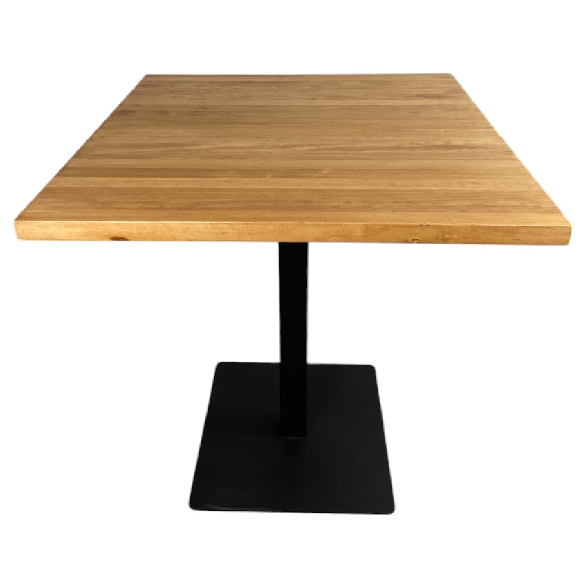 Mesa de madera natural barnizado en color miel