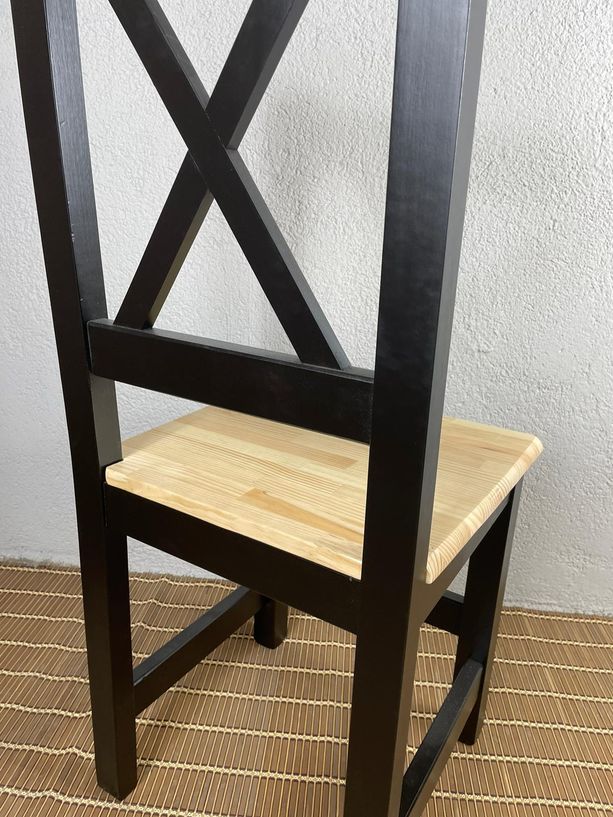 silla Andalucía respaldo en cruz color negro asiento natural